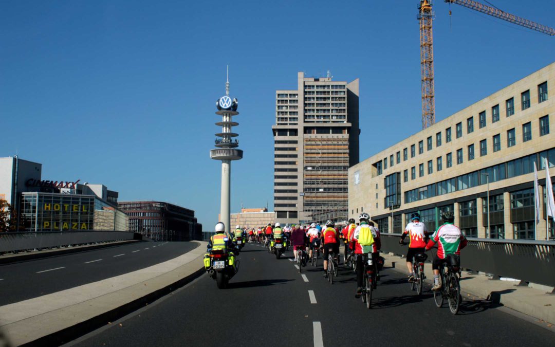 Über 100 Wanderfahrer zu Gast beim HRC